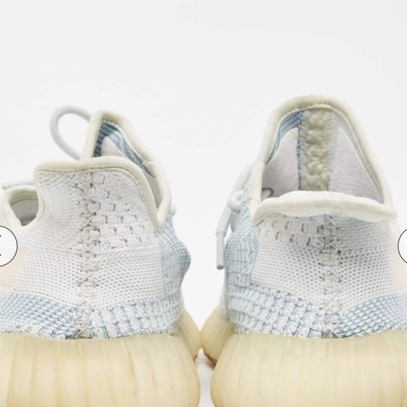Yeezy x Adidas Blue/White Knit Fabric Boost 350 V2 Cloud White Sneakers
Sz6 men - Picture 5 of 6